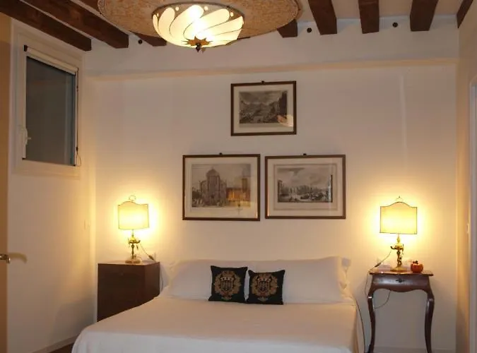 Appartement Al Pozzo Dei Scoacamini, 100 M From San Marco, Ground Floor *